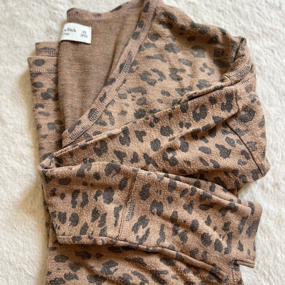 Leopard Print Soft & Cozy Abercrombie Long Sleeve Tee